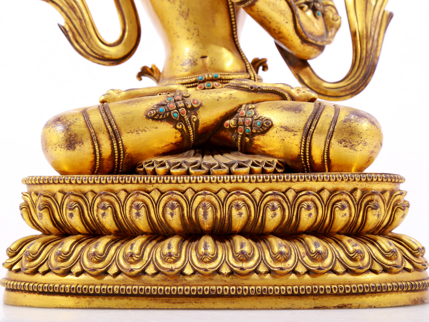 A solemn gilt bronze statue of Manjushri Bodhisattva inlaid with hundreds of treasures