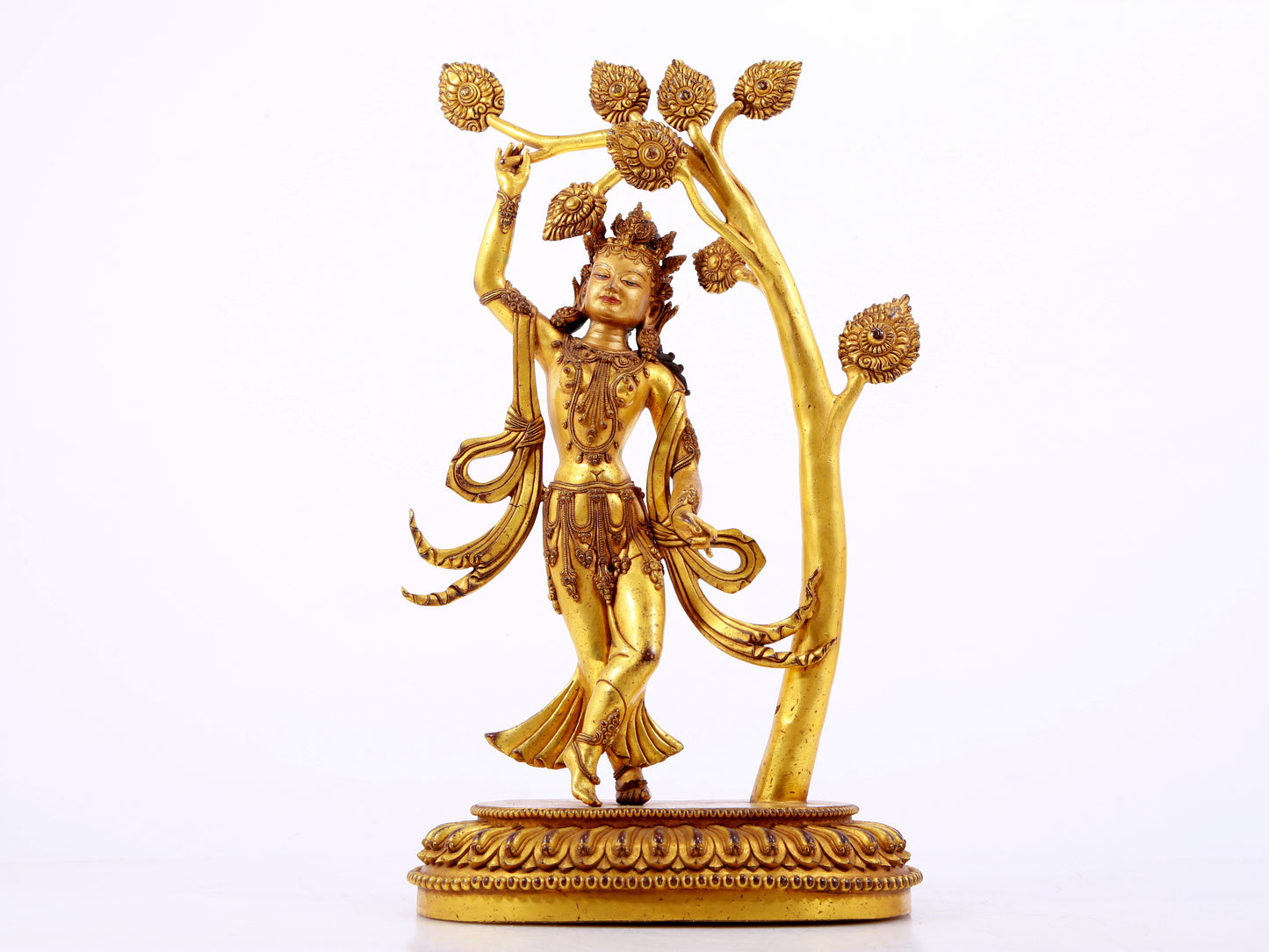 A solemn gilt bronze statue of Bodhisattva