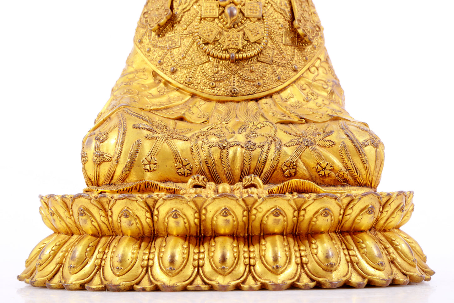 A solemn gilt bronze Bodhisattva with six-character inscription Qianlong