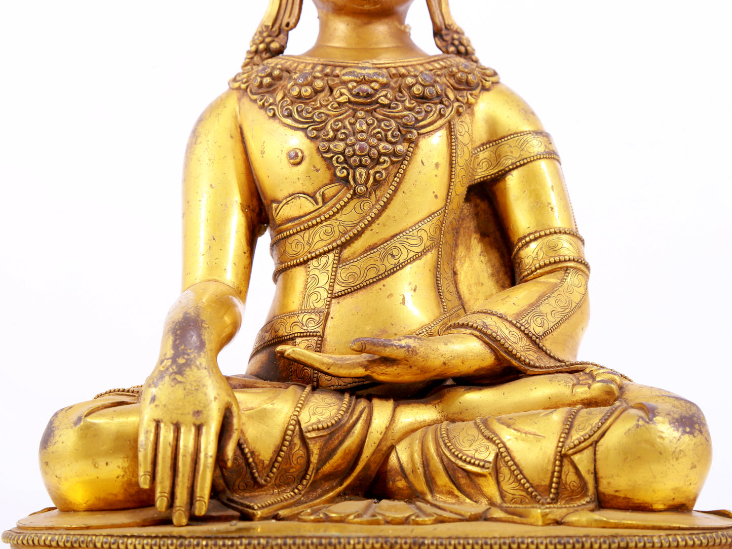 A solemn gilt bronze statue of Bodhisattva