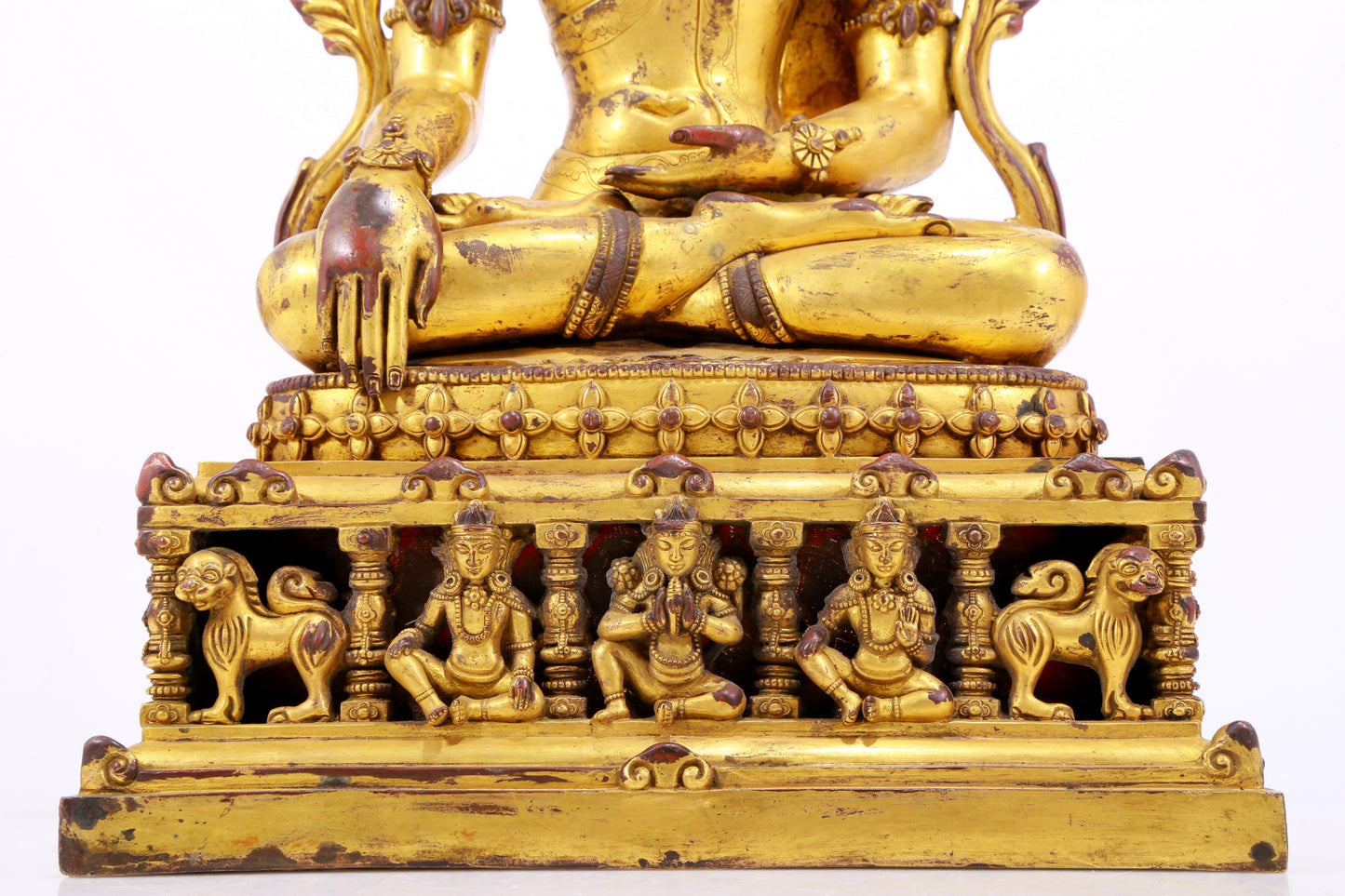 A majestic gilt bronze statue of Bodhisattva with inscription