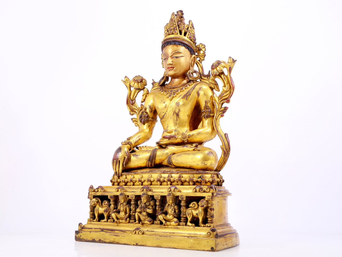 A majestic gilt bronze statue of Bodhisattva with inscription