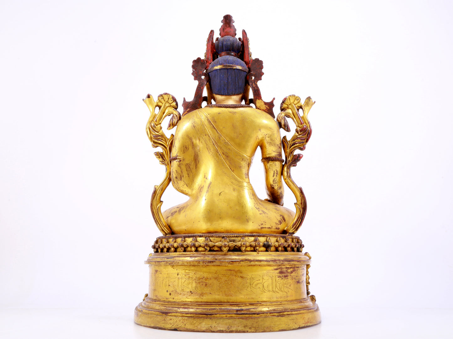 A majestic gilt bronze statue of Bodhisattva with inscription