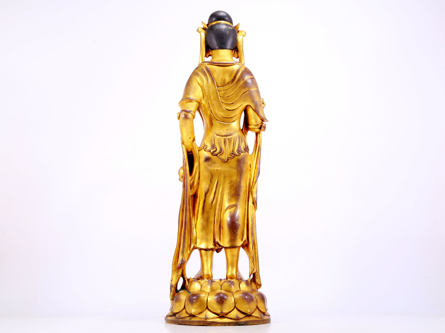 A majestic gilt bronze statue of Guanyin