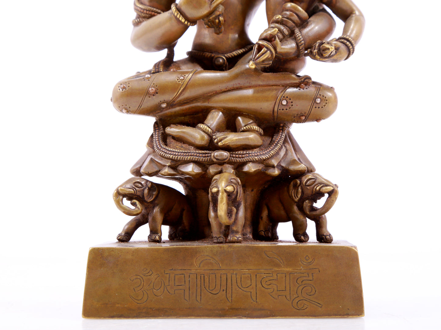 A solemn alloy copper inlaid silver Vajra statue