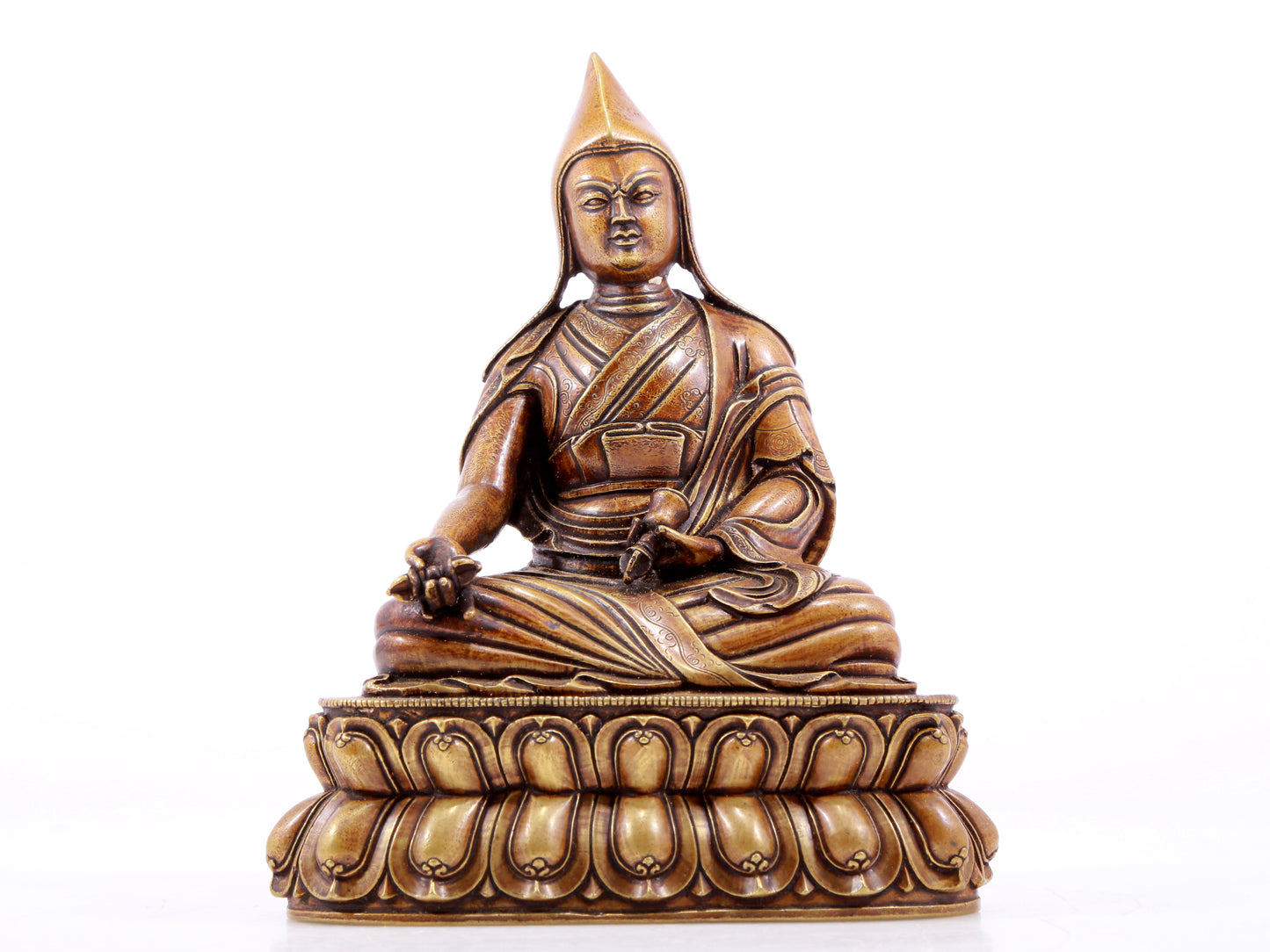 A majestic bronze statue of Tsongkhapa