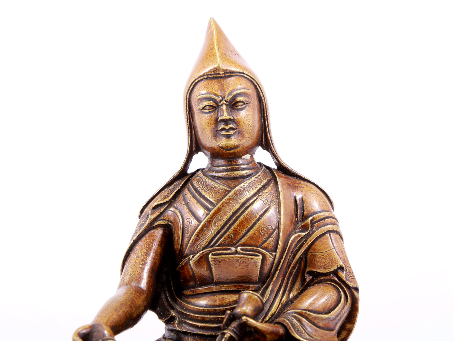 A majestic bronze statue of Tsongkhapa