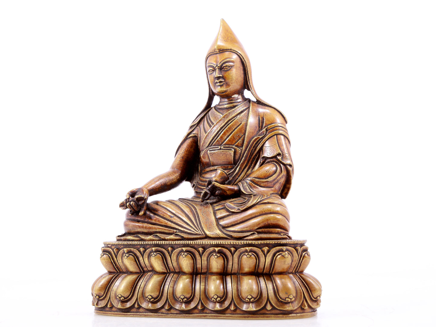 A majestic bronze statue of Tsongkhapa