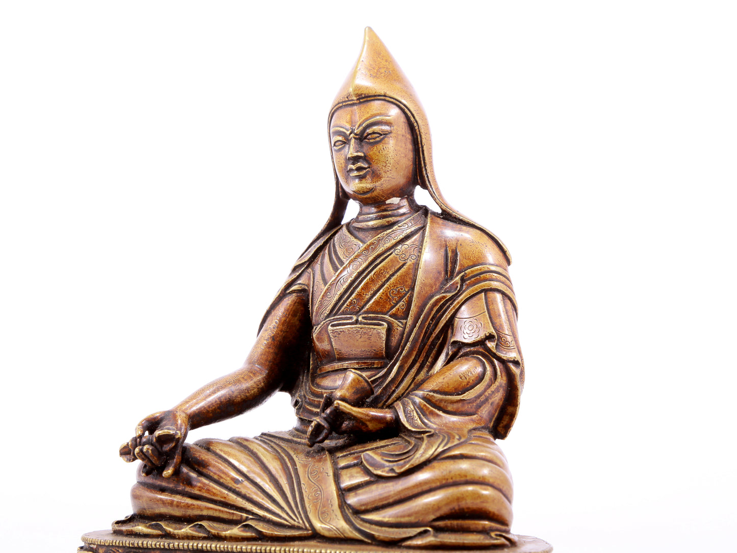 A majestic bronze statue of Tsongkhapa