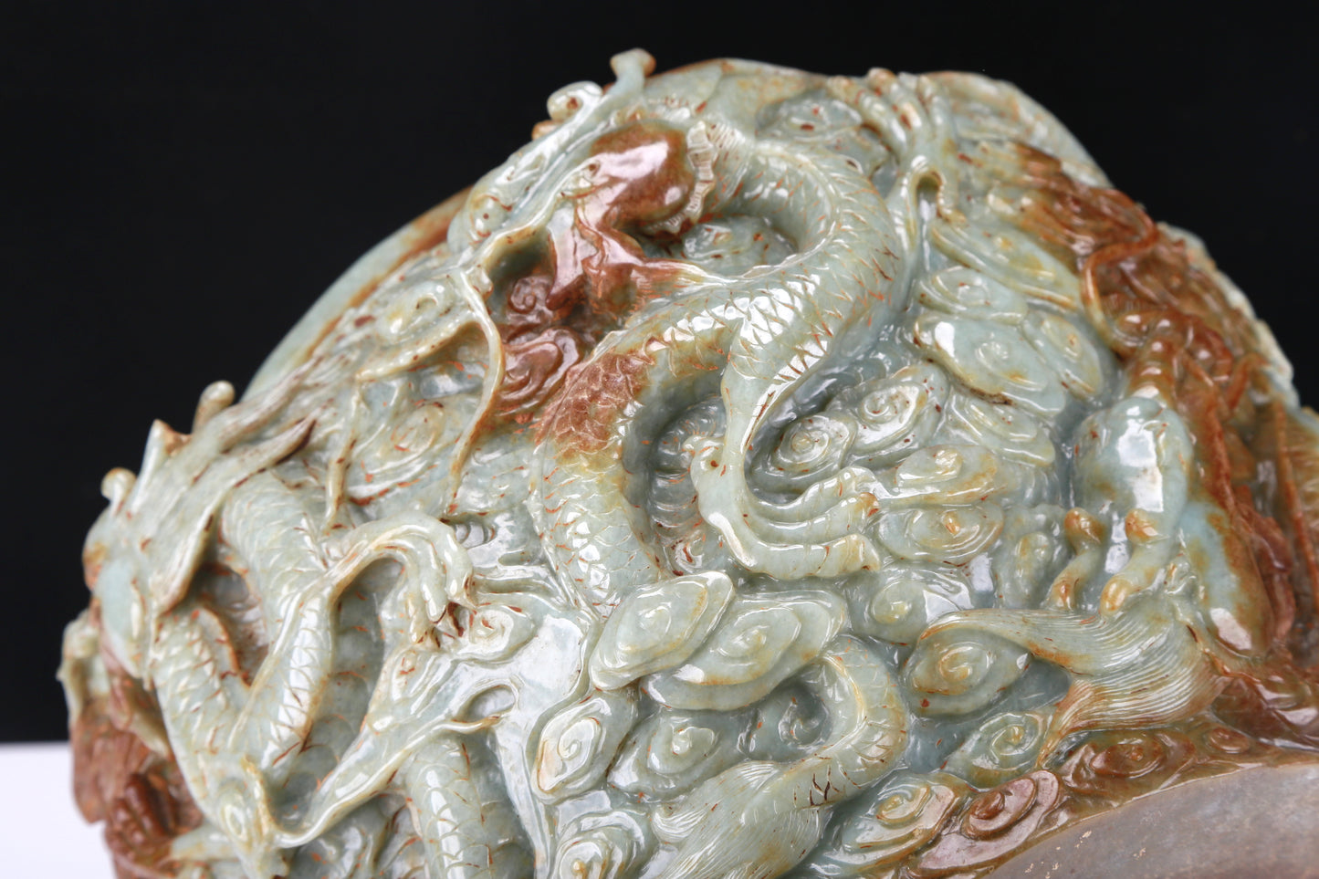 An Archaic Celadon-White Jade 'Auspicious Cloud& Dragon' Brushwasher