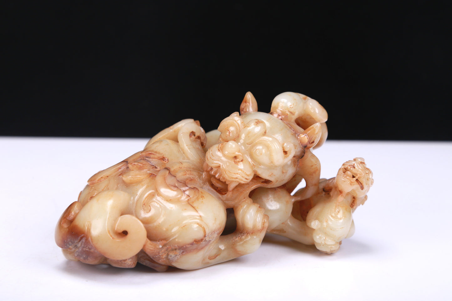 An Excellent White Jade Auspicious Beast