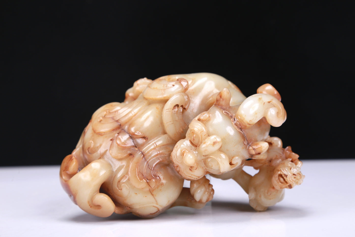 An Excellent White Jade Auspicious Beast