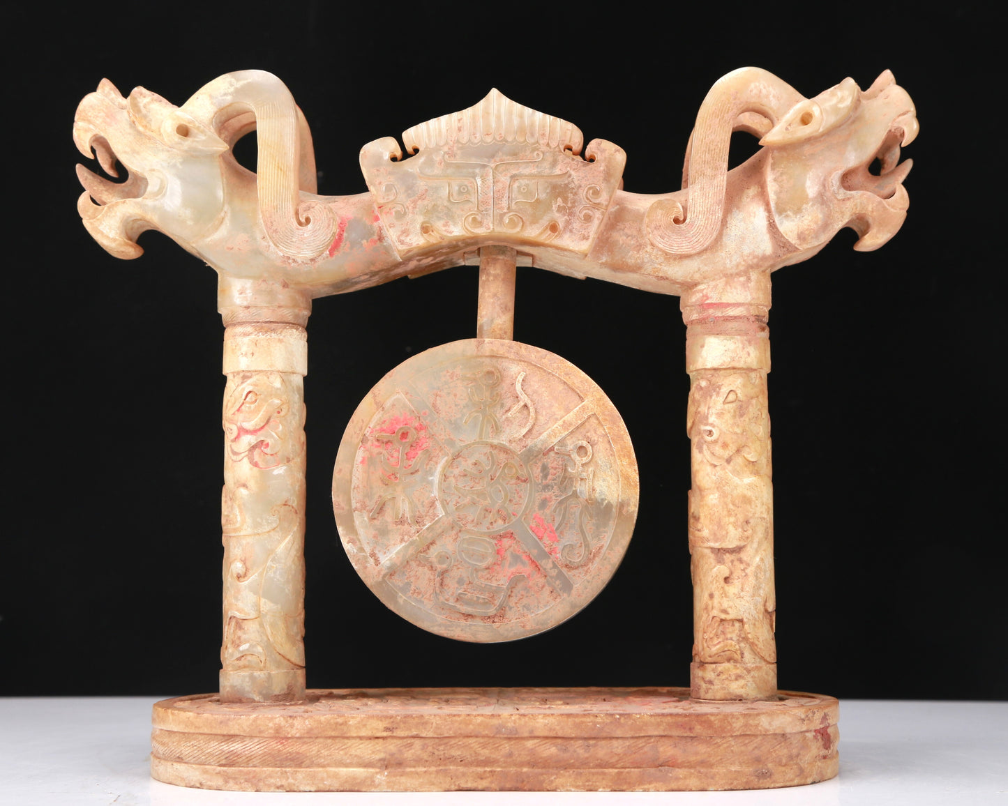 An Elaborate White Jade 'Dragon' Decoration