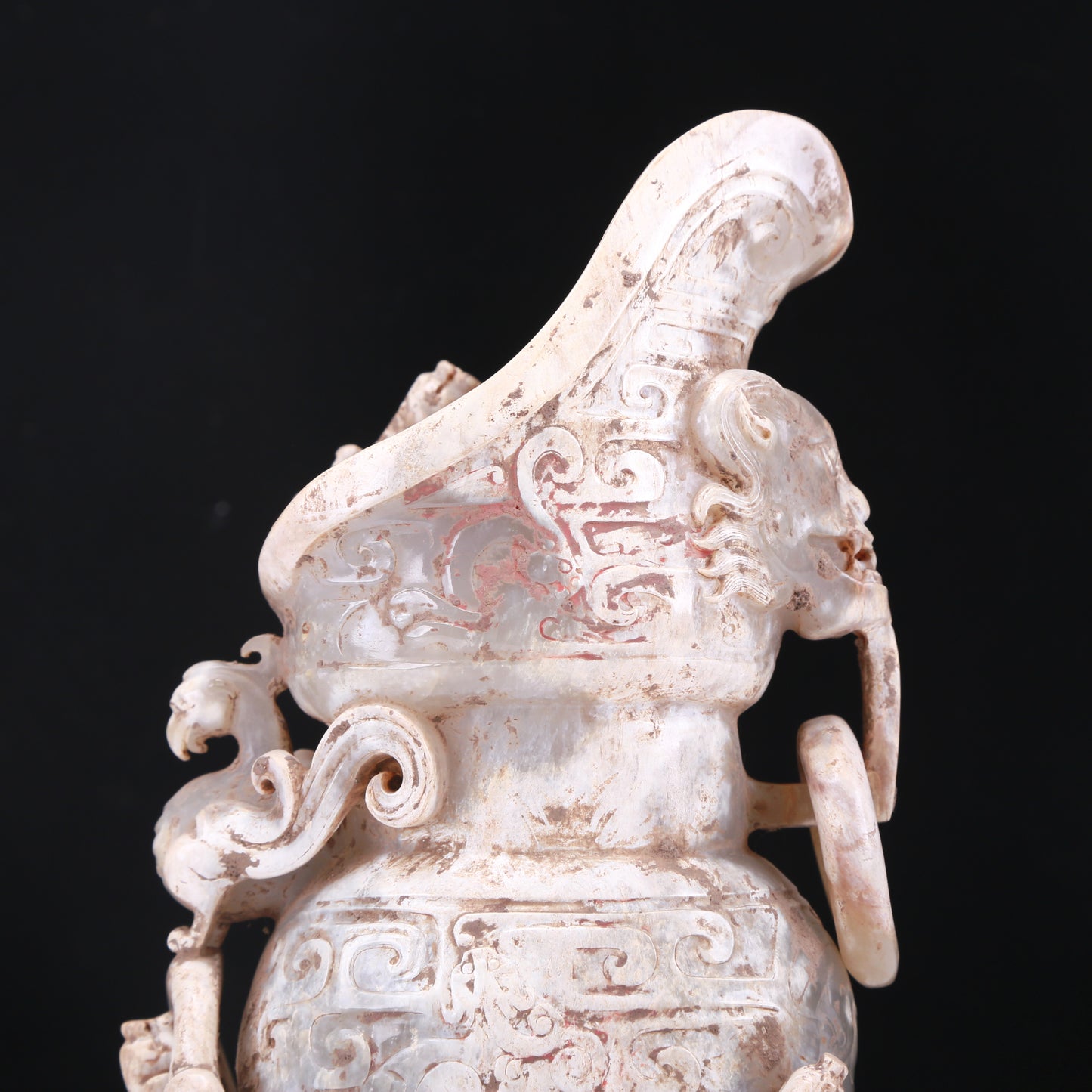 An Elaborate White Jade 'Dragon& Phoenix' Pot