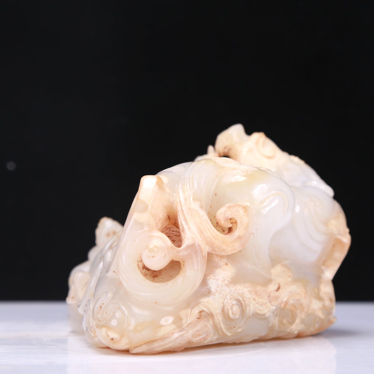 A Fabulous White Jade Auspicious Beast Group