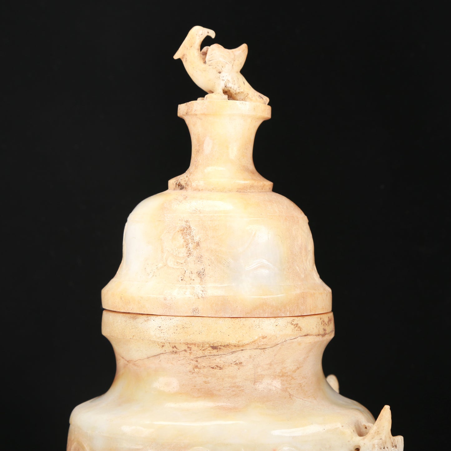 An Archaic White Jade 'Bird' Vase And Cover