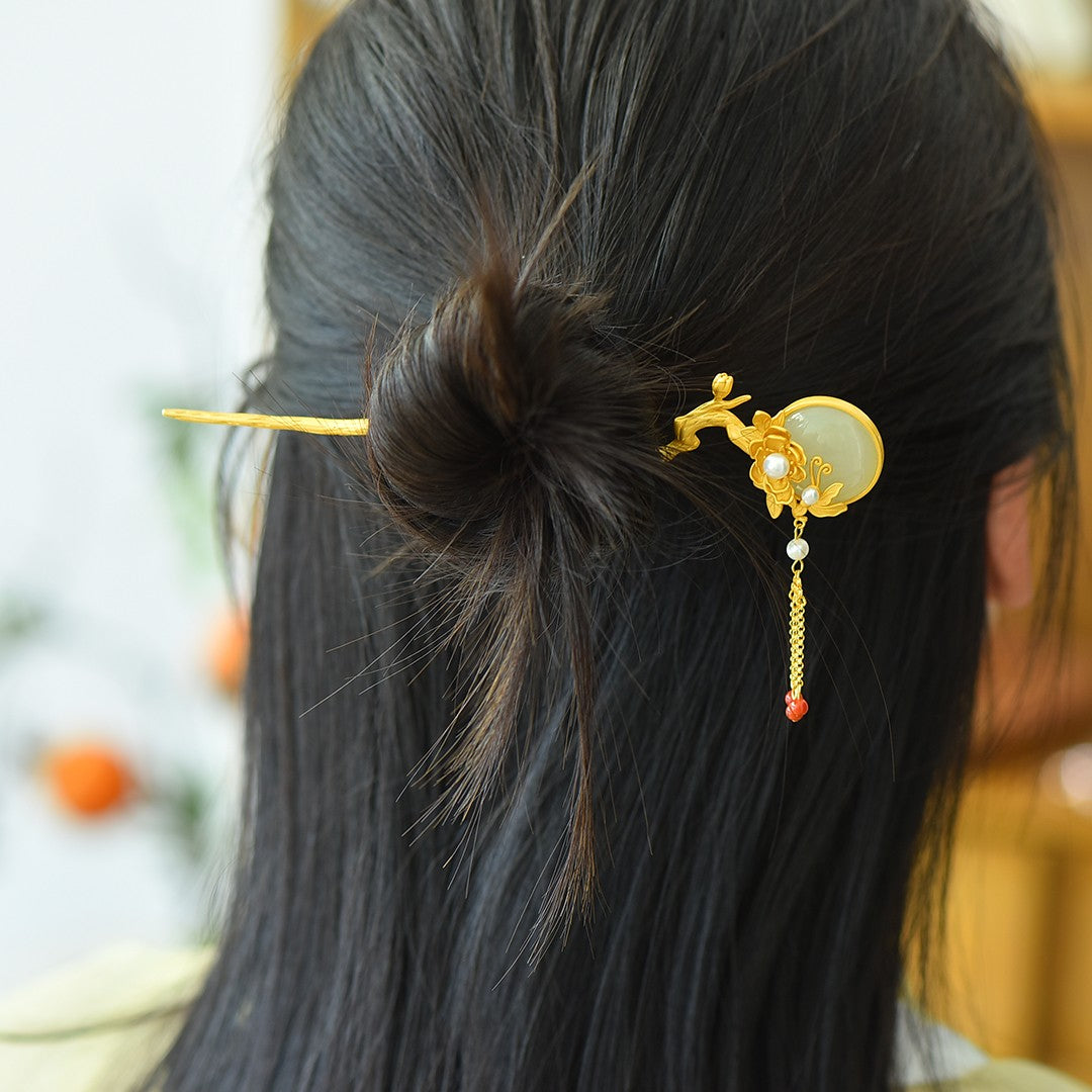 Gilt silver inlaid Hetian jade butterfly and lotus tassel hairpin